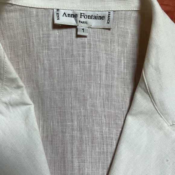 Anne Fontaine white linen blazer with accents on the sleeves and on the pockets. - Picture 6 of 11